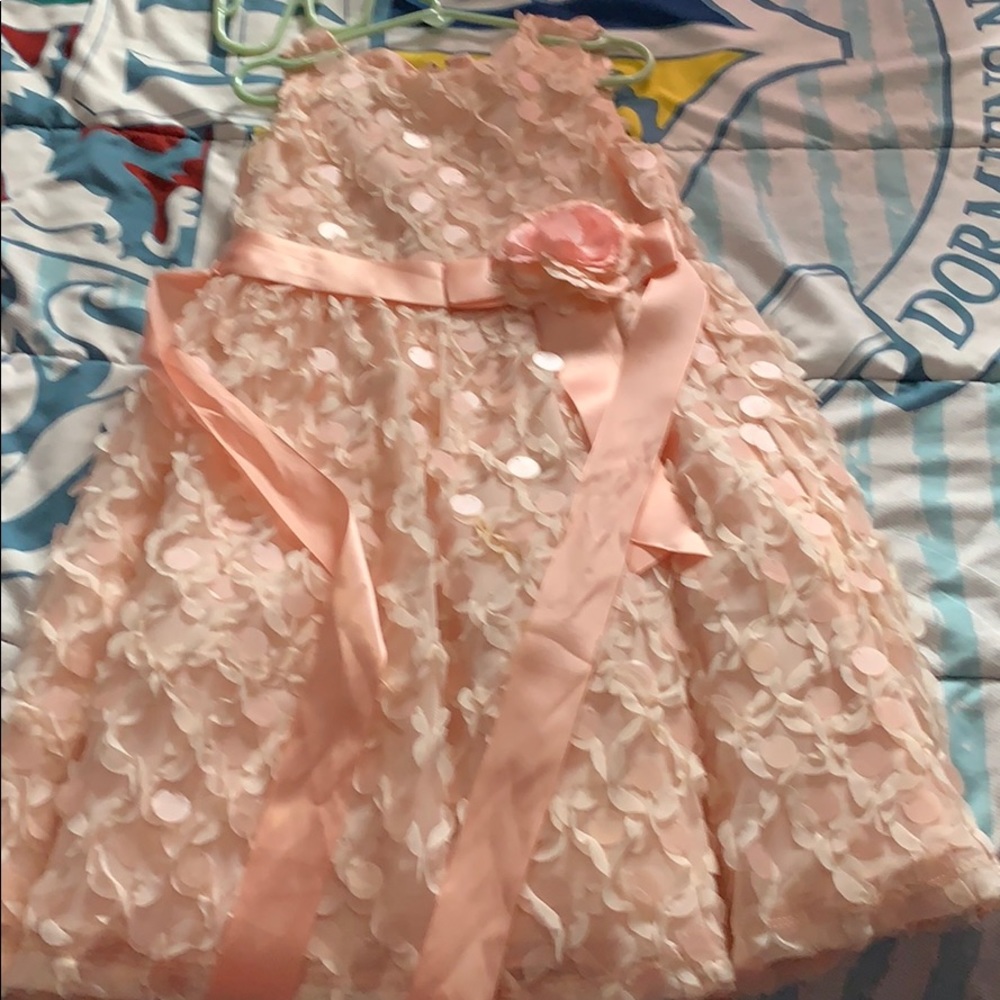 Girl peach dress